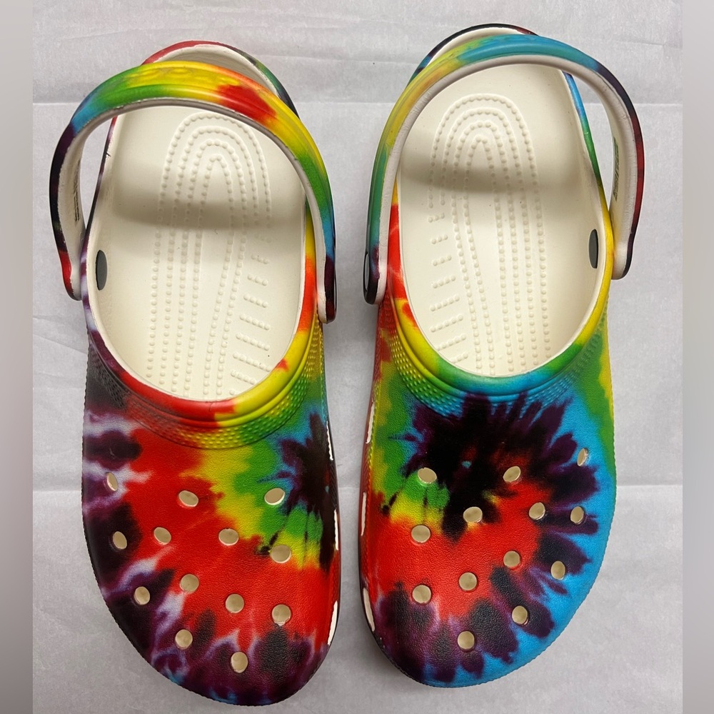 Crocs - Picture 2 of 5